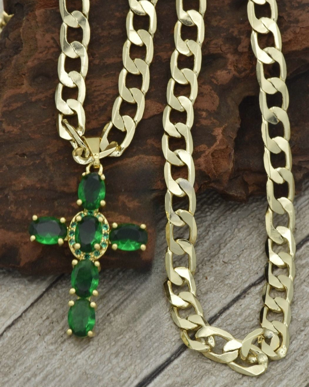 Cadena Cubana 60 cm -4 MM + Dije Cruz Verde