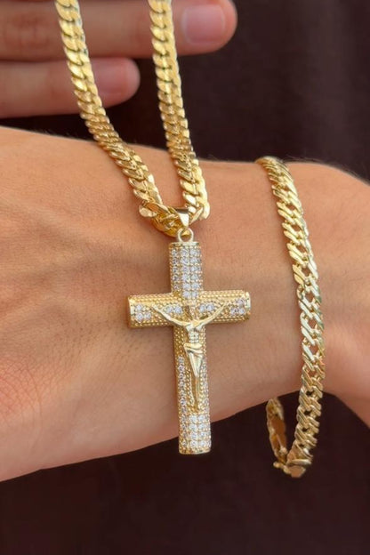 CADENA CUBANA (60CM 4MM) +  CRISTO DE LUZ  + PULSERA GRATIS